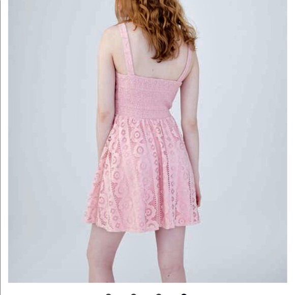 AEROPOSTALE pretty all over lace dress - Picture 4 of 4